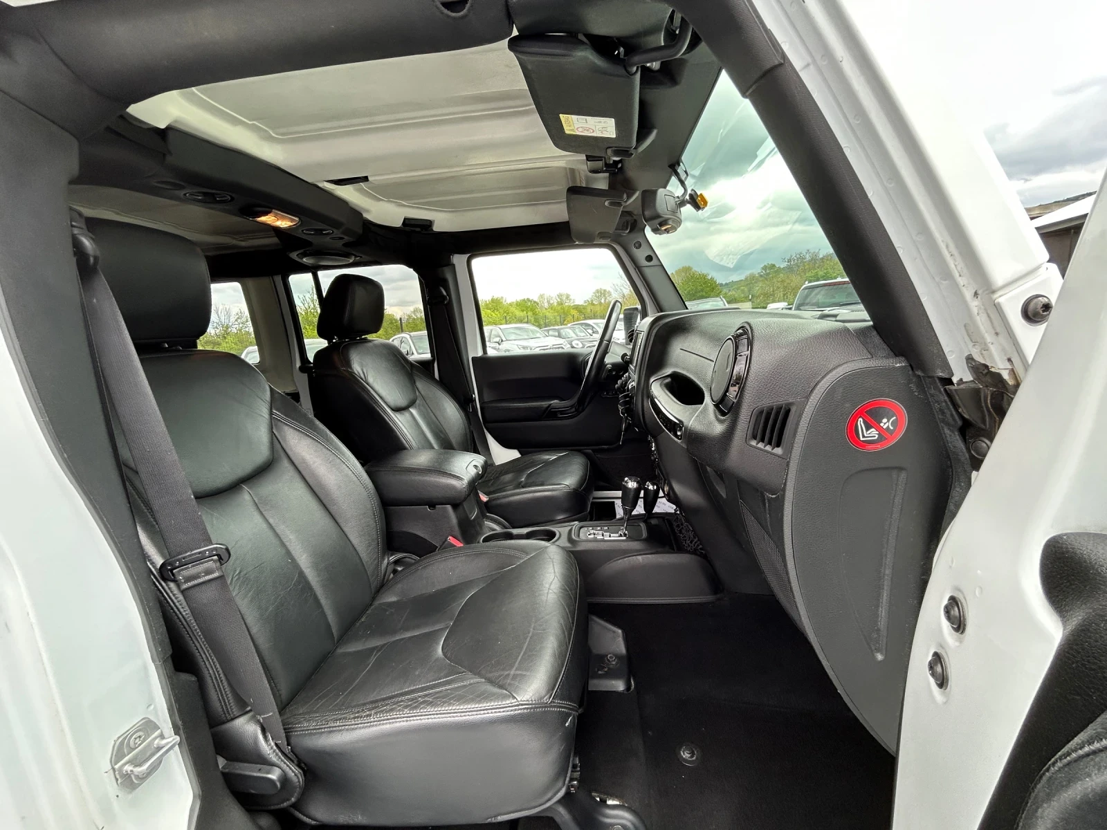 Jeep Wrangler UNLIMITED SAHARA* 2.8 CRD* AUT* ALPINE, снимка 9 - Автомобили и джипове - 54402841