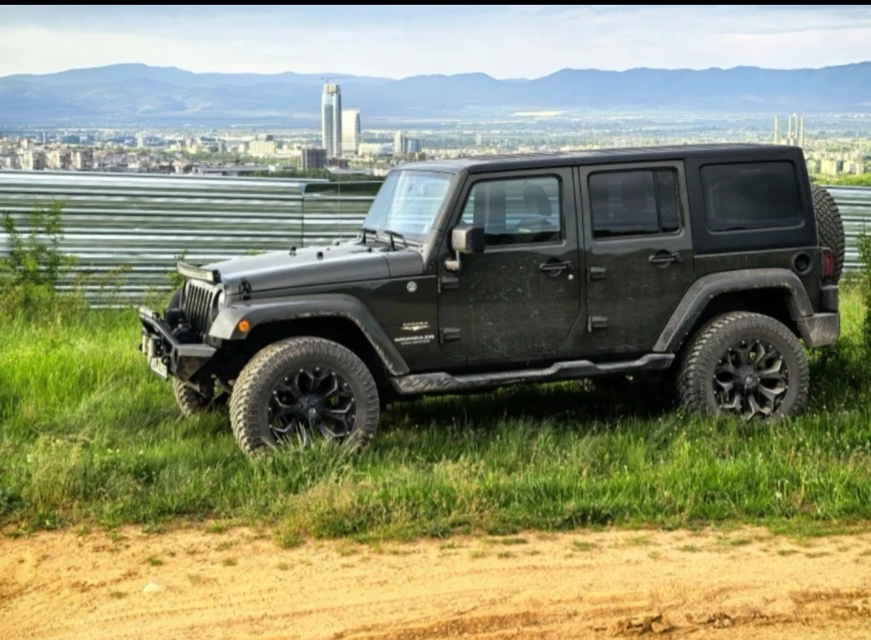 Jeep Wrangler 3.6 Sahara  газова уредба , снимка 4 - Автомобили и джипове - 54779548