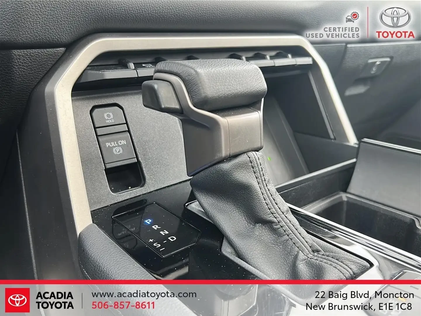 Toyota Sequoia LIMITED* AWD* ОБДУХ* 360, снимка 12 - Автомобили и джипове - 55035095