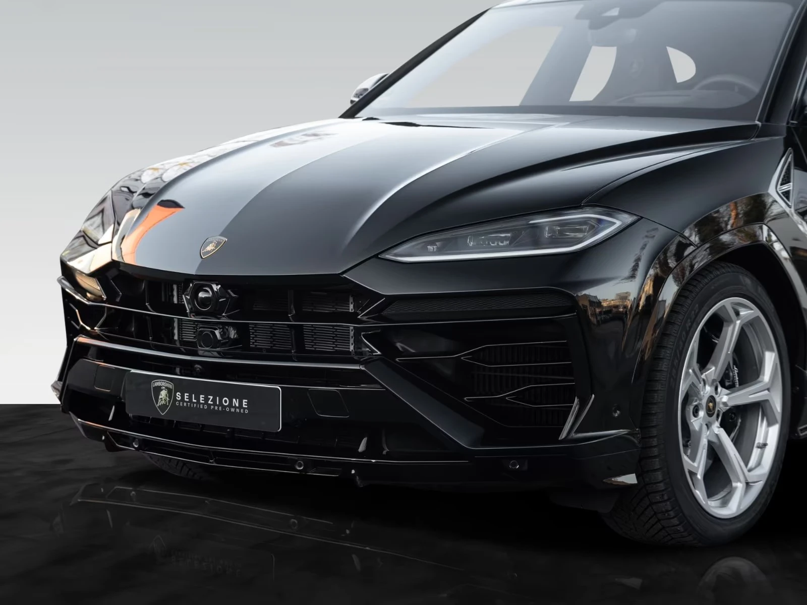 Lamborghini Urus SE* Pano* B&O, снимка 12 - Автомобили и джипове - 55239415