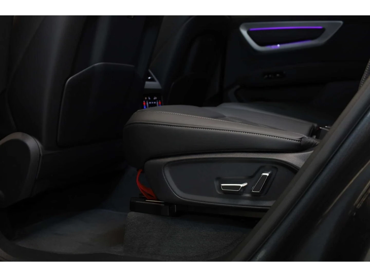 Audi Q7 TDI * NEW 2026* S-LINE B&O HEADUP PANORAMA 7-МЕСТЕ, снимка 14 - Автомобили и джипове - 55779942