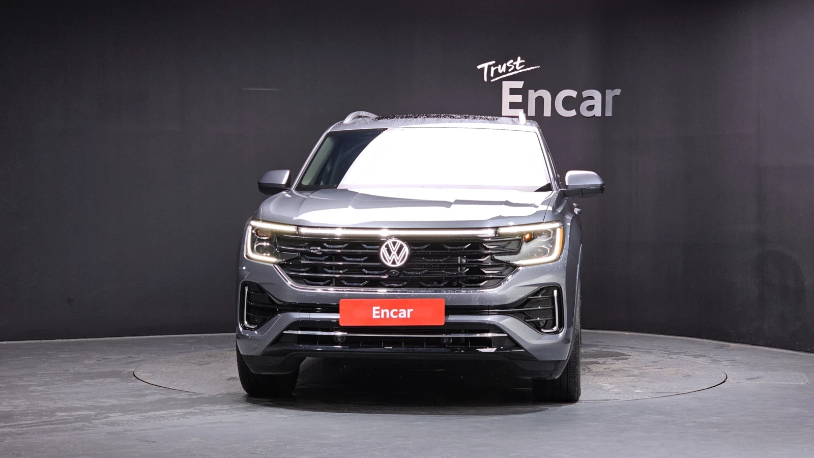 VW Atlas 2.0 TSI* HUD* ЕЛ. БАГАЖНИК* 360* МАСАЖ* КРАЙНА ЦЕН, снимка 3 - Автомобили и джипове - 55983919