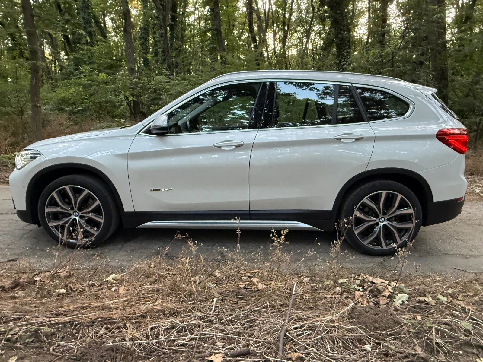 BMW X1 25d / Сервизна история / Много екстри, снимка 8 - Автомобили и джипове - 56173486
