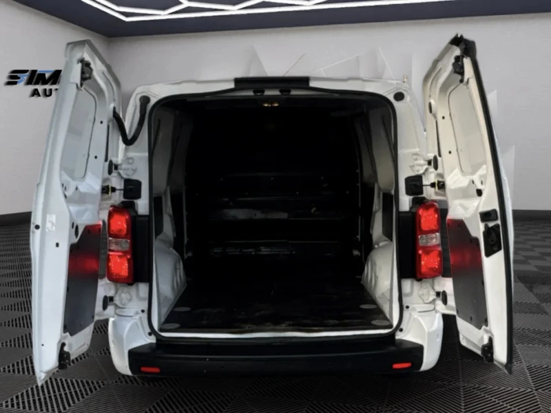 Toyota Proace L3 2.0HDi 177КС. АВТОМАТИК НАВИГАЦИЯ КОЖА КАМЕРИ, снимка 8 - Бусове и автобуси - 52830272