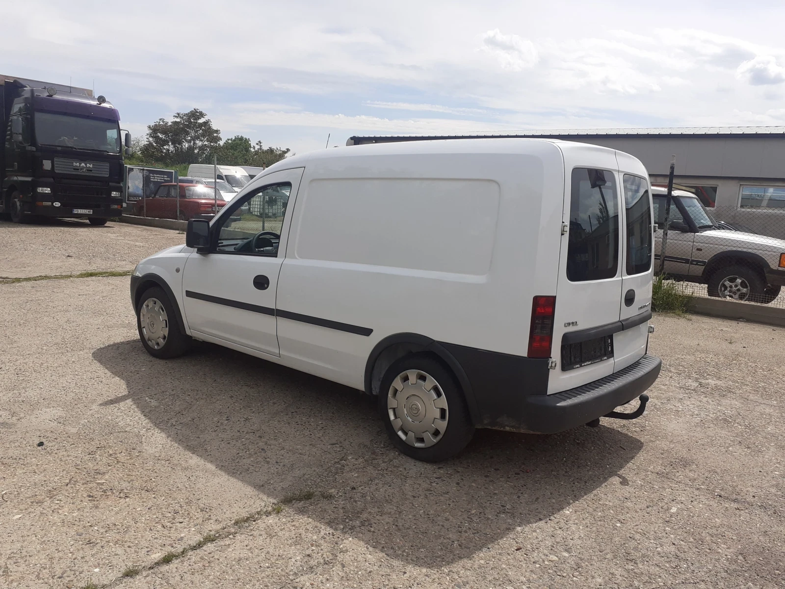 Opel Combo 1, 6 i с фабричен метан, снимка 10 - Бусове и автобуси - 53372818
