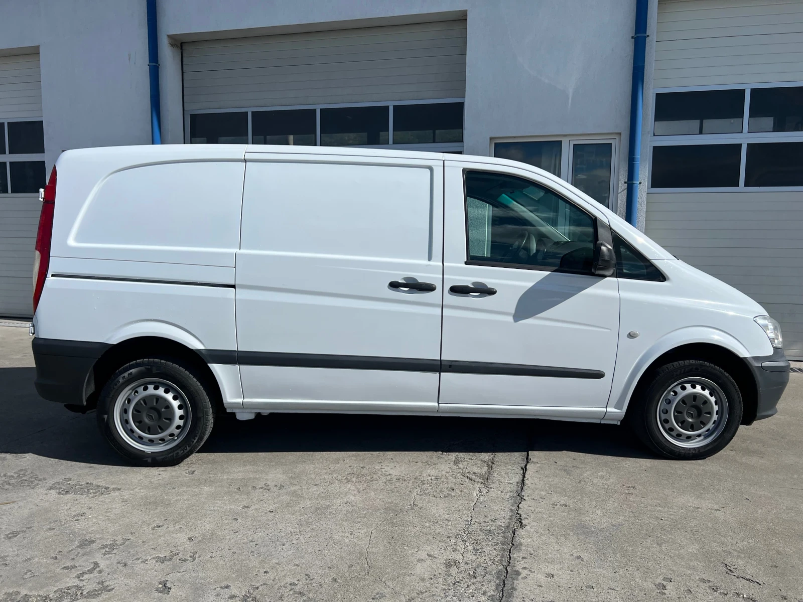 Mercedes-Benz Vito 110 / 2 броя / Климатроник, снимка 8 - Бусове и автобуси - 54525464