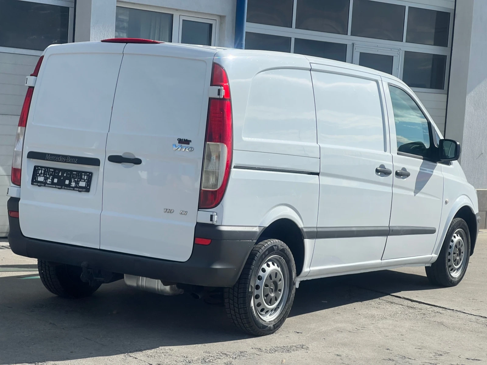 Mercedes-Benz Vito 110 / 2 броя / Климатроник, снимка 7 - Бусове и автобуси - 54525464