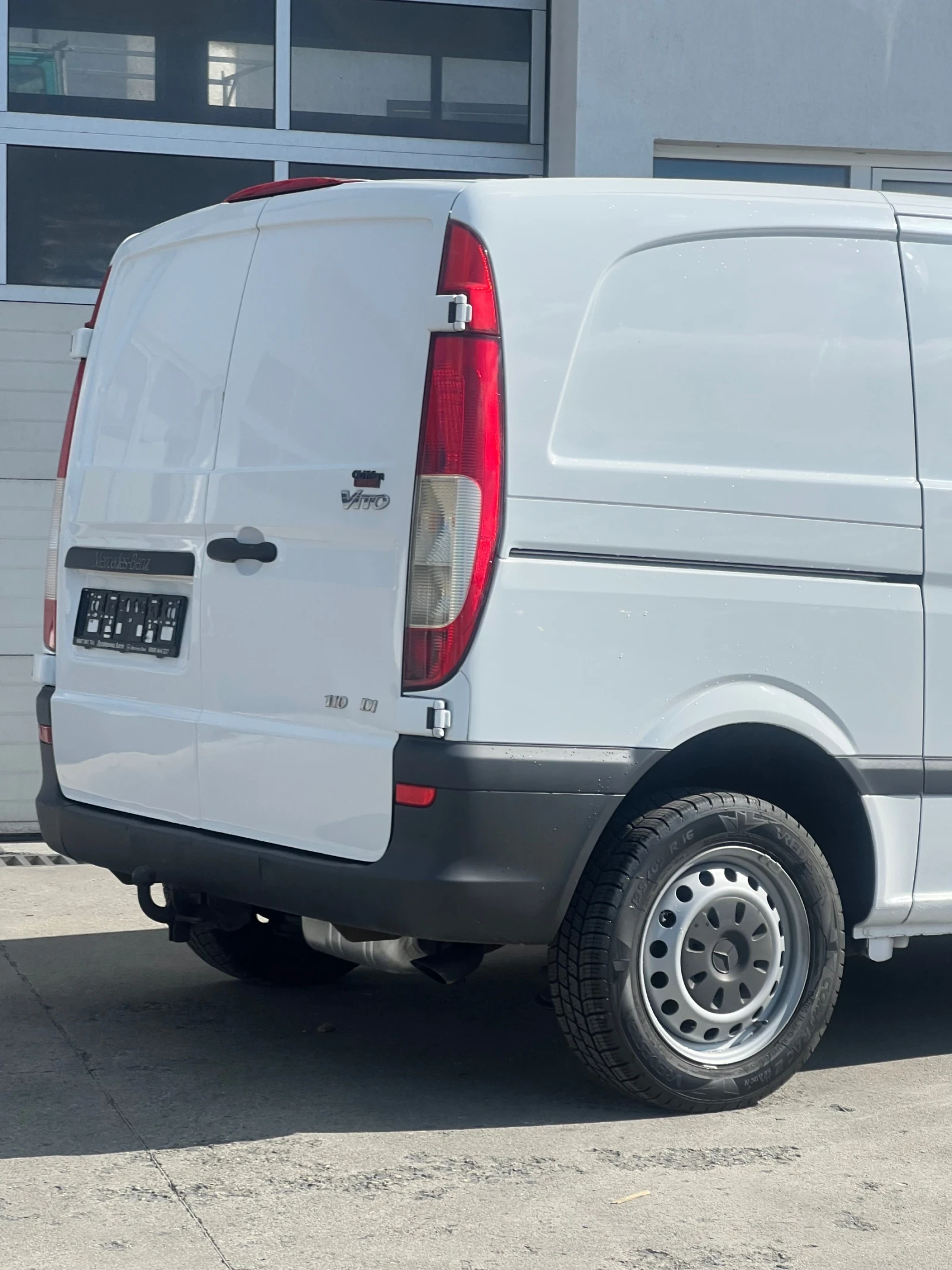 Mercedes-Benz Vito 110 / 2 броя / Климатроник, снимка 6 - Бусове и автобуси - 54525464