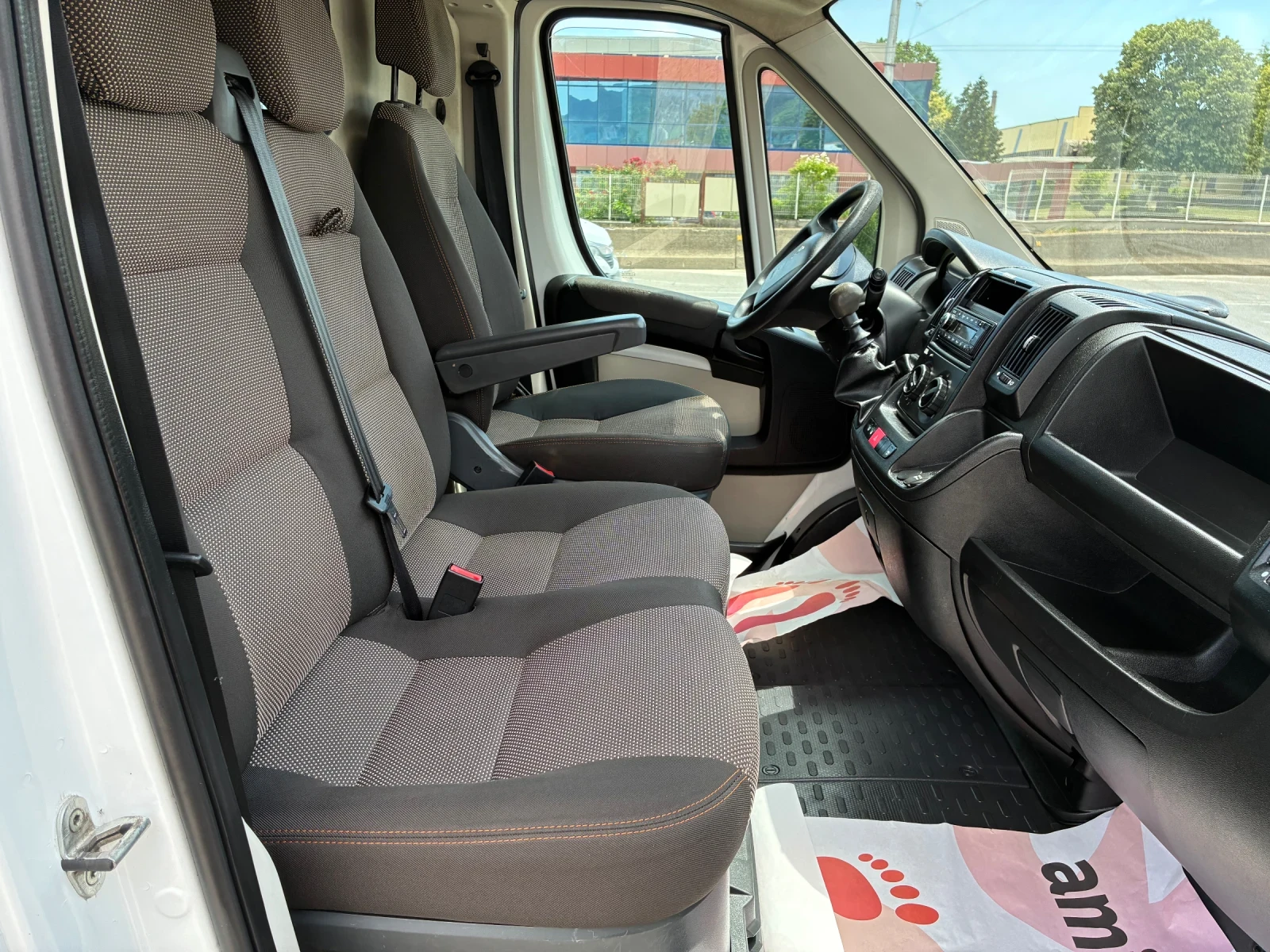 Peugeot Boxer 2.0hdi 131кс евро 6, снимка 13 - Бусове и автобуси - 54954239