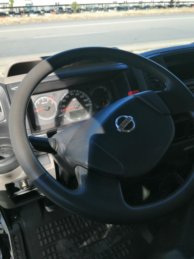 Nissan Kabstar 3.0d, снимка 4 - Камиони - 45113910