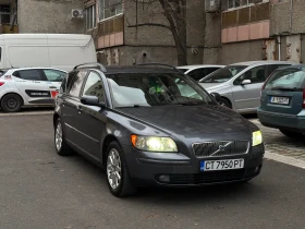 Volvo V50 2.0HDI, снимка 3 - Автомобили и джипове - 53695684