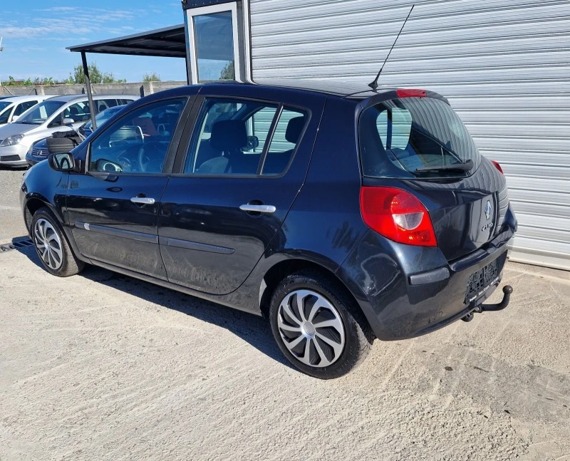 Renault Clio 1.2i, снимка 4 - Автомобили и джипове - 41796443