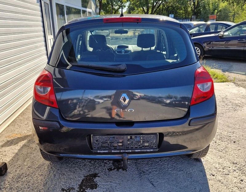 Renault Clio 1.2i, снимка 3 - Автомобили и джипове - 41796443