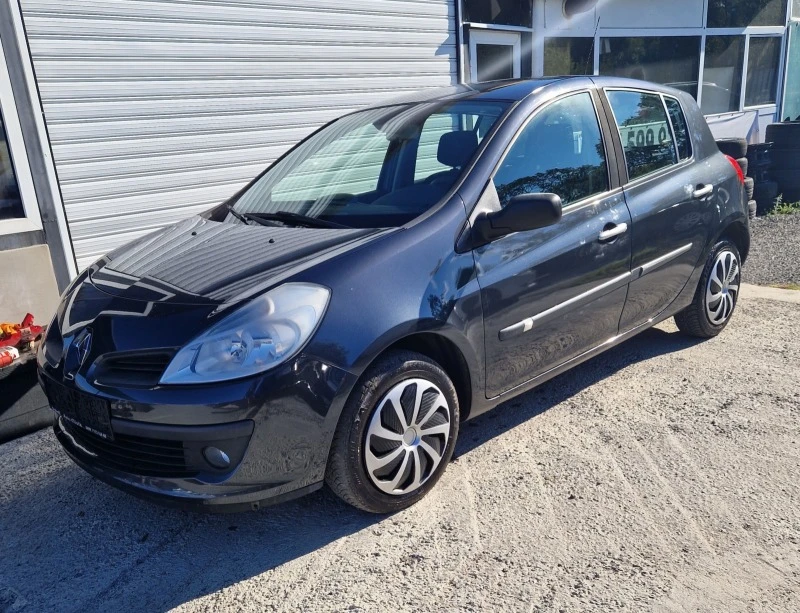 Renault Clio 1.2i, снимка 5 - Автомобили и джипове - 41796443