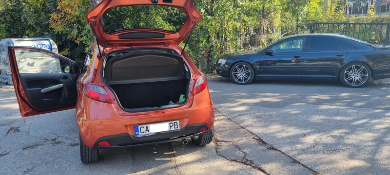 Mazda 2, снимка 5 - Автомобили и джипове - 47779869