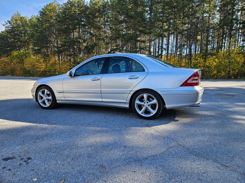 Mercedes-Benz C 350, снимка 14 - Автомобили и джипове - 48385553