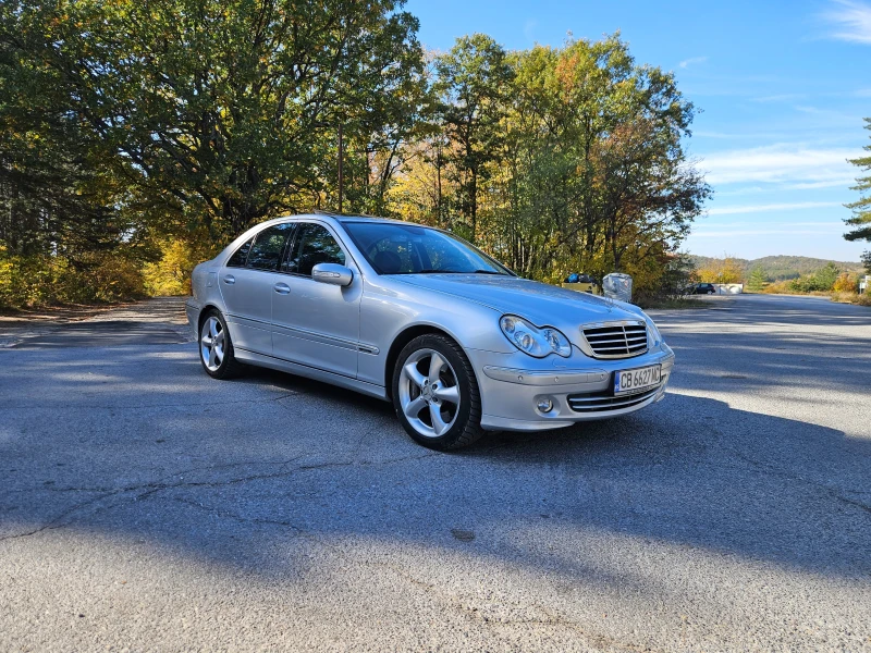 Mercedes-Benz C 350, снимка 11 - Автомобили и джипове - 48385553