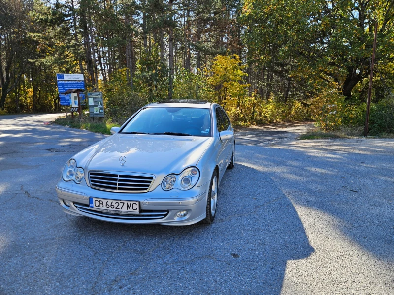 Mercedes-Benz C 350, снимка 12 - Автомобили и джипове - 48385553