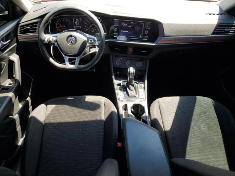 VW Jetta S, снимка 8 - Автомобили и джипове - 48467683