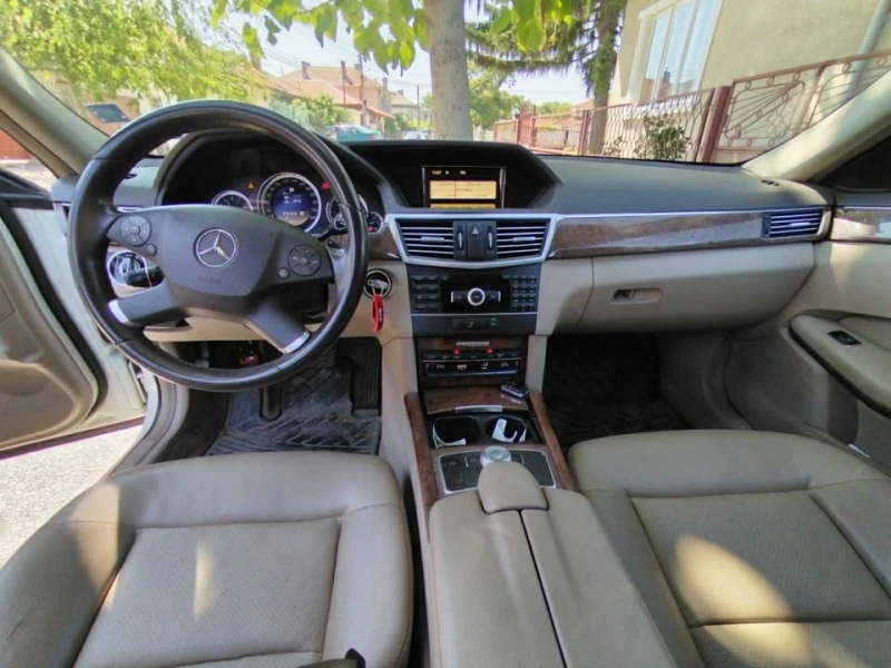 Mercedes-Benz E 350 W212, снимка 5 - Автомобили и джипове - 52104256
