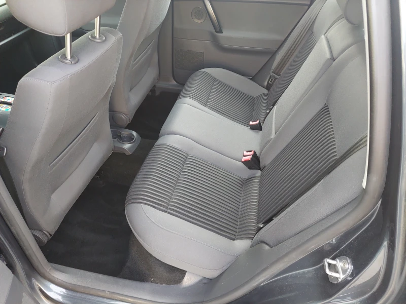 VW Polo 1, 4i AUTOMATIC, снимка 8 - Автомобили и джипове - 51332557