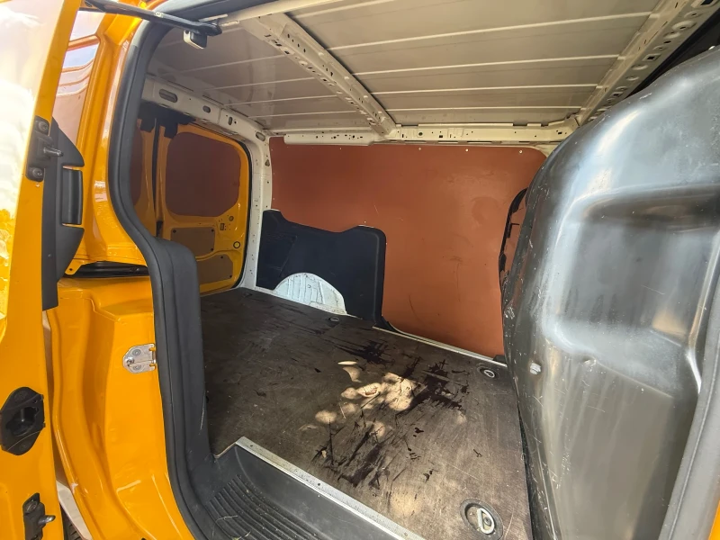 Ford Connect TRANSIT* Регистриран* Обслуж* ТОП* 1.6TDCI(116к.с), снимка 14 - Автомобили и джипове - 51566316