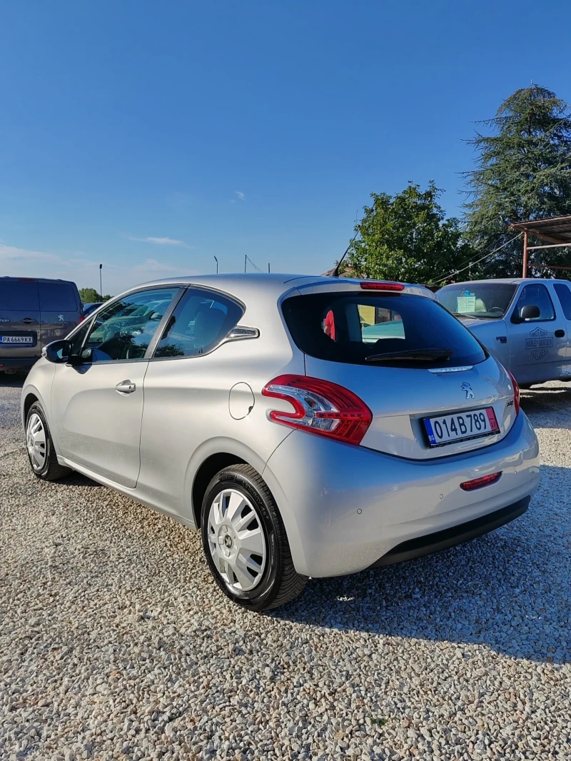 Peugeot 208 1.0, 68к.с., снимка 4 - Автомобили и джипове - 51826526