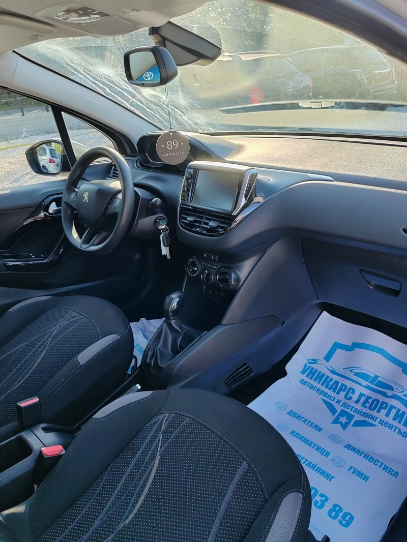 Peugeot 208 1.0, 68к.с., снимка 10 - Автомобили и джипове - 51826526