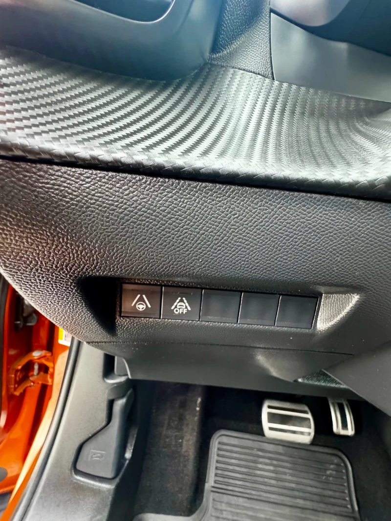 Peugeot 2008 GT-Line FullPack, снимка 15 - Автомобили и джипове - 52325864