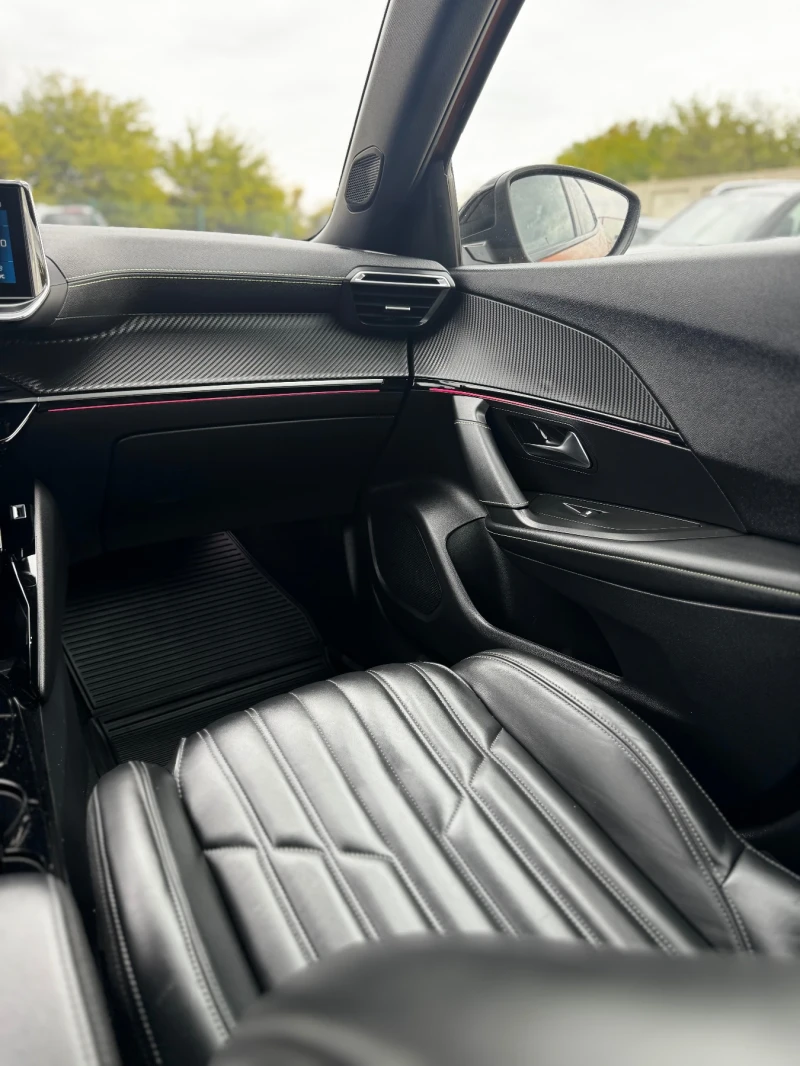 Peugeot 2008 GT-Line FullPack, снимка 8 - Автомобили и джипове - 52325864