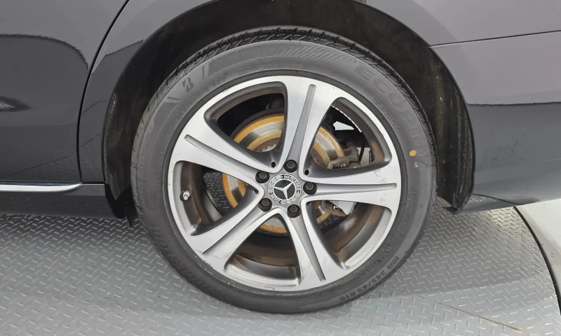 Mercedes-Benz E 220 W213 E220D, снимка 5 - Автомобили и джипове - 52545617