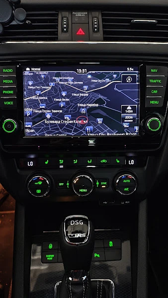 Skoda Octavia VRS, снимка 8 - Автомобили и джипове - 52712216