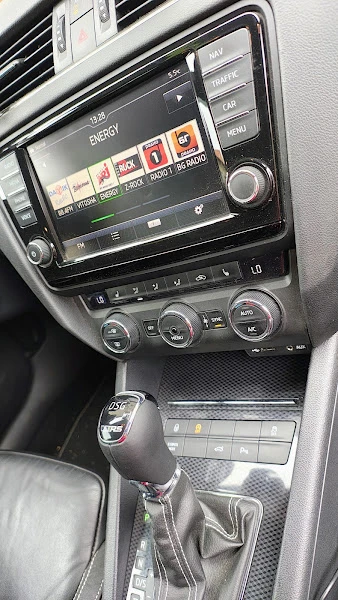 Skoda Octavia VRS, снимка 14 - Автомобили и джипове - 52712216