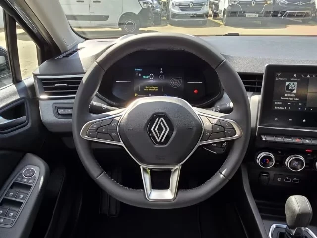 Renault Clio E-TECH HYBRID / АВТОМАТИК / 5000 км - изображение 7