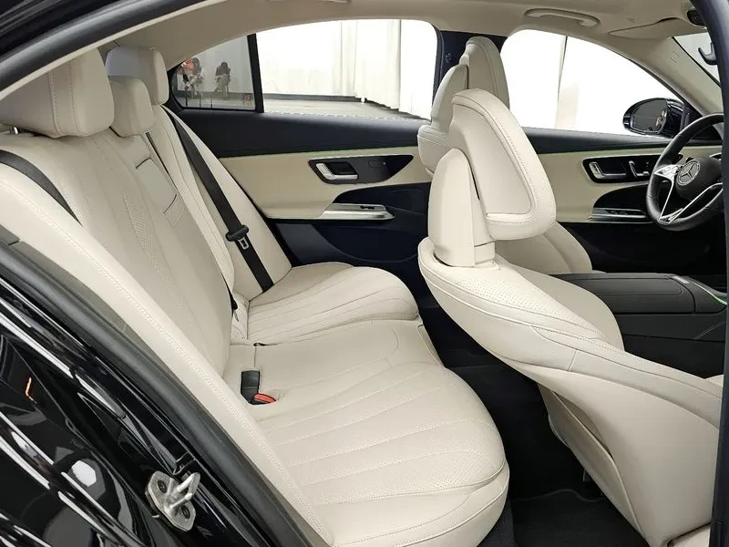 Mercedes-Benz E 200, снимка 12 - Автомобили и джипове - 54822837