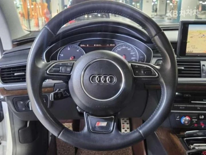 Audi A7 2015 RS 7 PKG 3.0 BiTDI Quattro* HUD* Дистроник, снимка 11 - Автомобили и джипове - 56283360