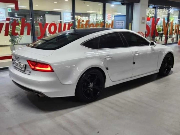 Audi A7 2015 RS 7 PKG 3.0 BiTDI Quattro* HUD* Дистроник, снимка 7 - Автомобили и джипове - 56283360