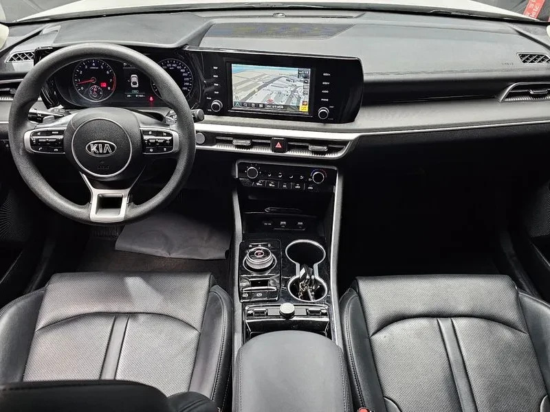 Kia K5 2.0 Trendy, снимка 7 - Автомобили и джипове - 56683134