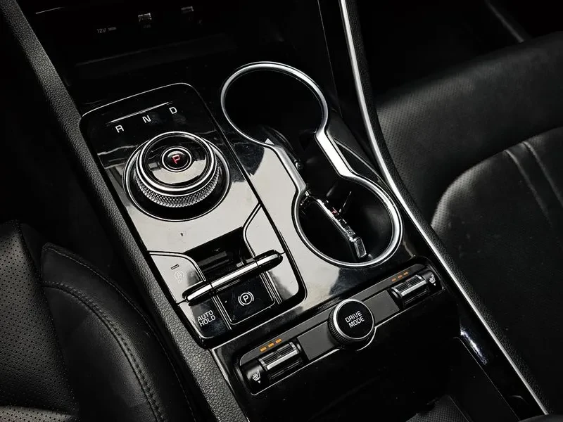 Kia K5 2.0 Trendy, снимка 9 - Автомобили и джипове - 56683134