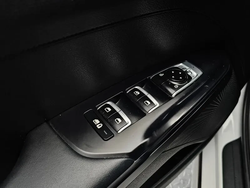 Kia K5 2.0 Trendy, снимка 14 - Автомобили и джипове - 56683134