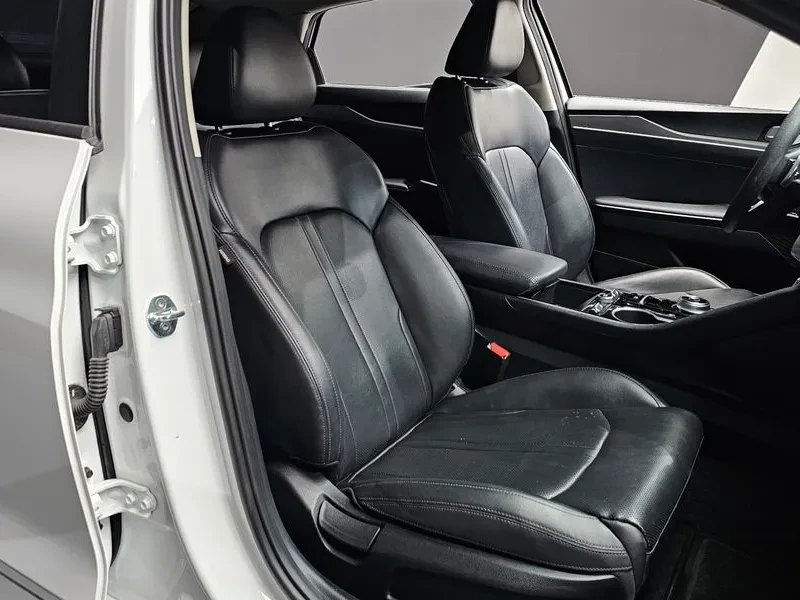Kia K5 2.0 Trendy, снимка 11 - Автомобили и джипове - 56683134