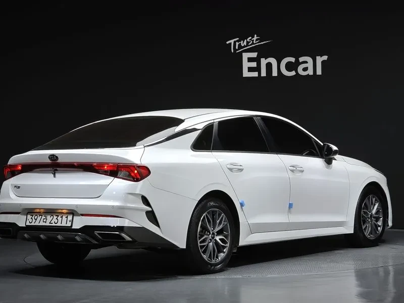 Kia K5 2.0 Trendy, снимка 2 - Автомобили и джипове - 56683134