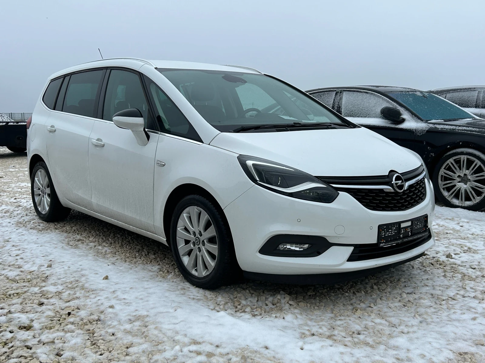 Opel Zafira 1.6 SIDI 200hp 2016 Led 7 места - изображение 2