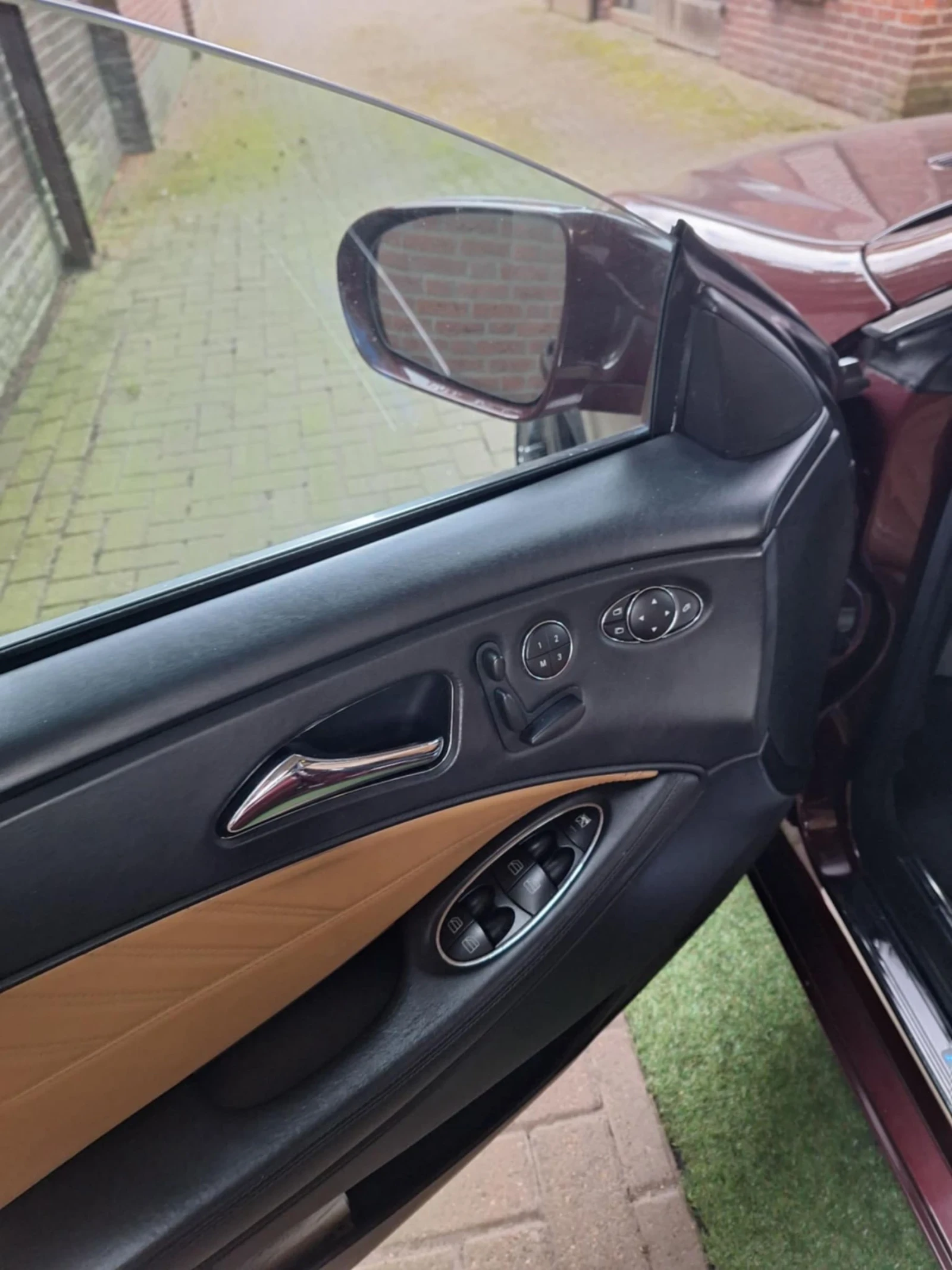 Mercedes-Benz CLS 320  - изображение 2
