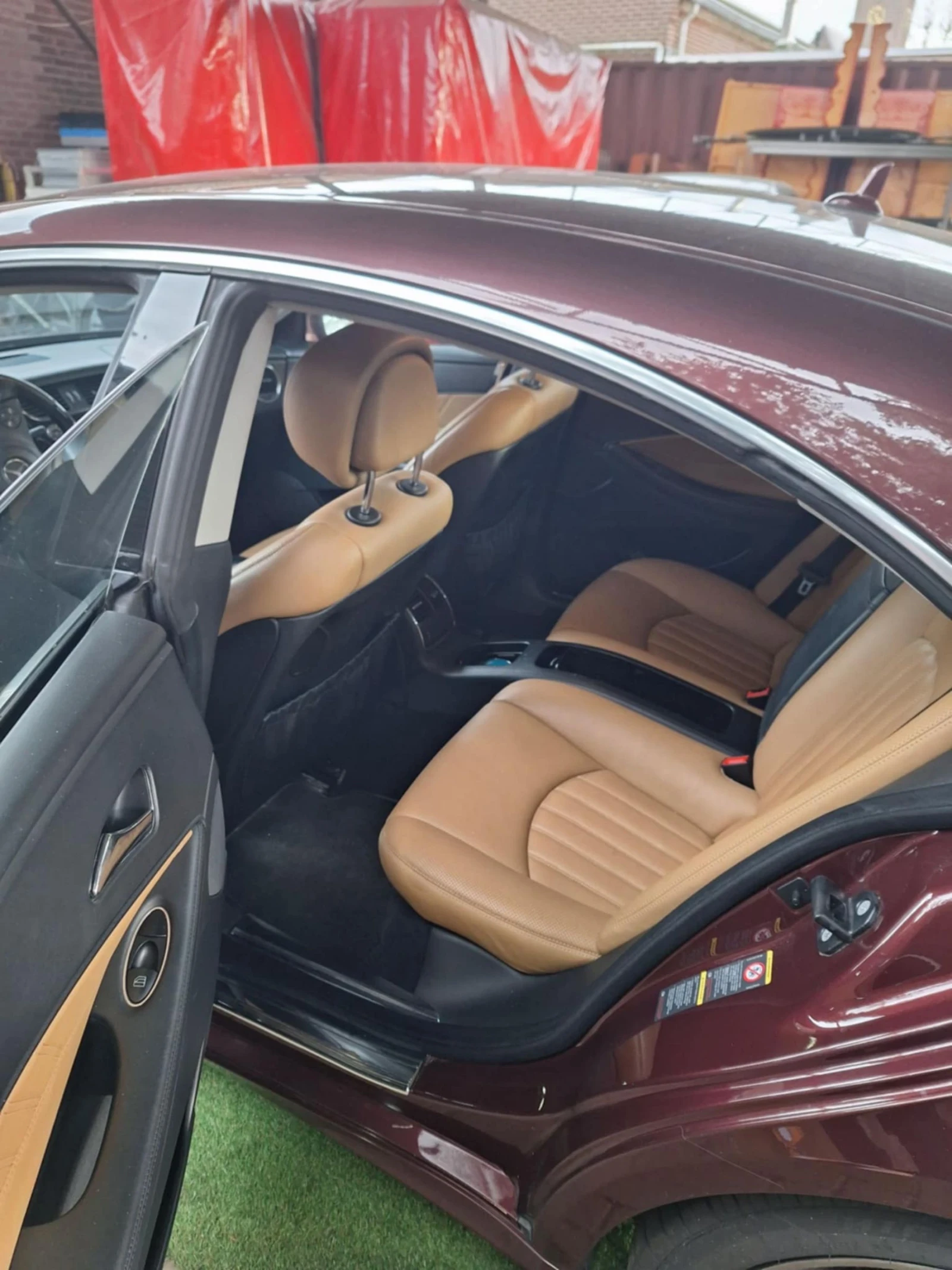 Mercedes-Benz CLS 320  - изображение 3