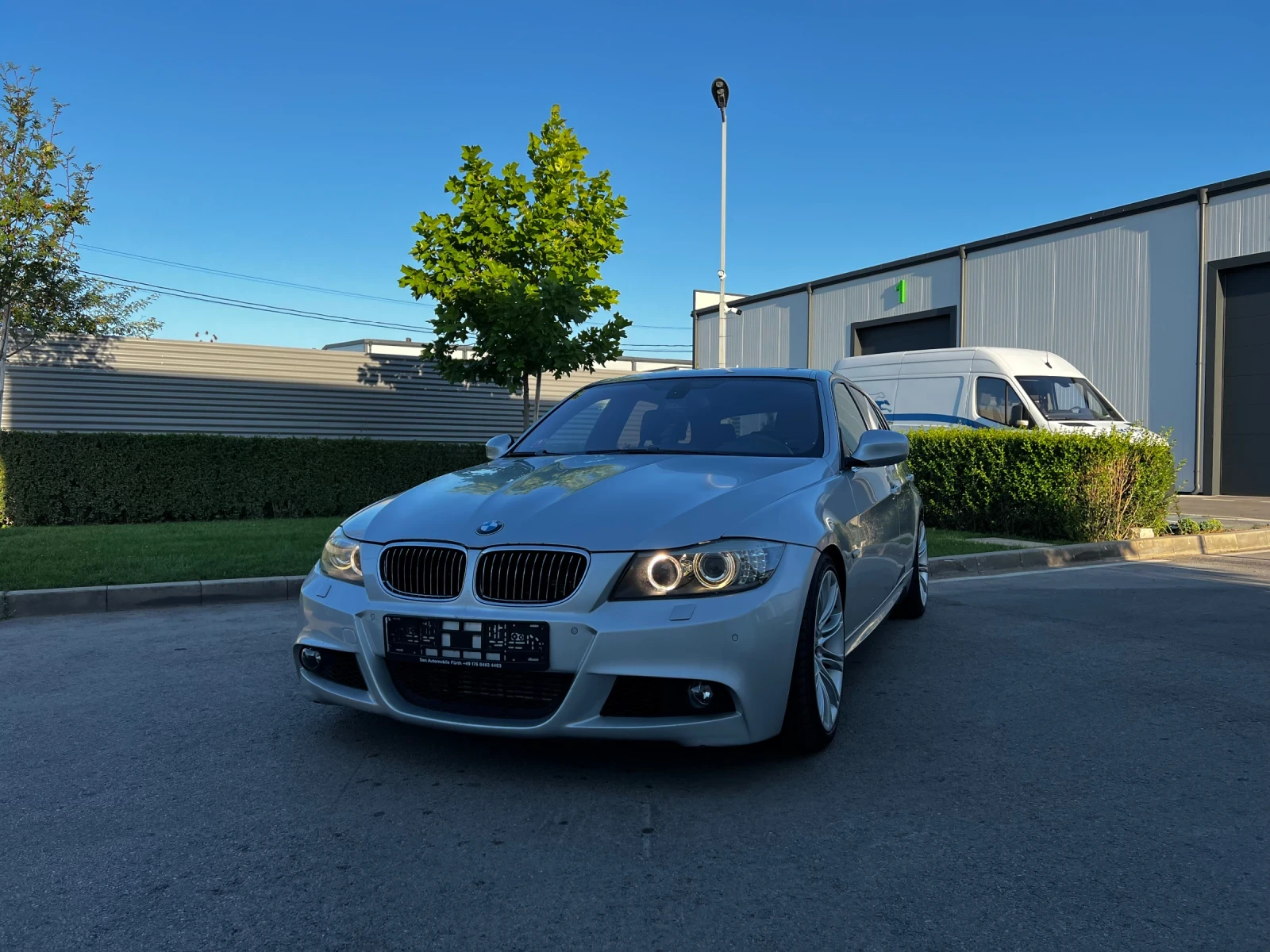 BMW 330 Facelift САМО ЗАДНО - изображение 2