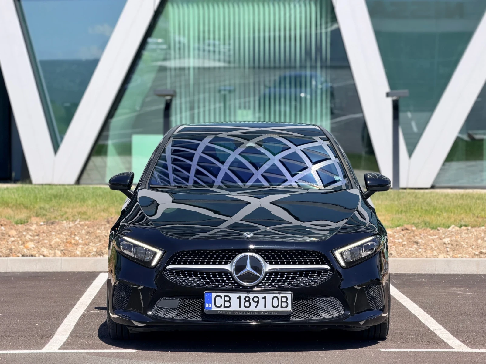 Mercedes-Benz A 200 -sport-обслужена -Лизинг през Уникредит по 320евро, снимка 2 - Автомобили и джипове - 51818706