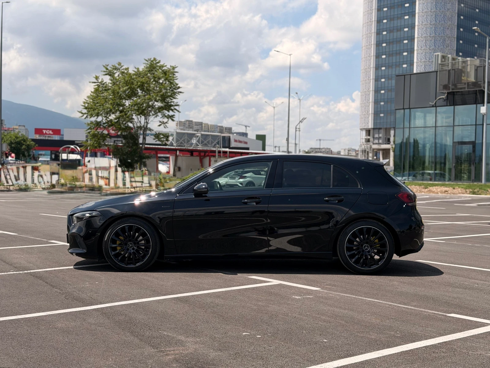 Mercedes-Benz A 200 -sport-обслужена -Лизинг през Уникредит по 320евро, снимка 4 - Автомобили и джипове - 51818706