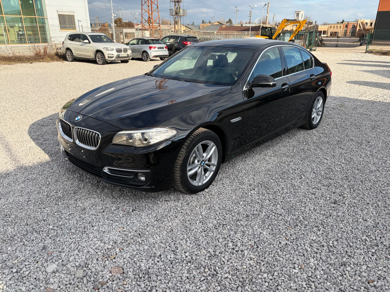 BMW 520 Luxury 2.0D-190k.c XDrive  - изображение 2