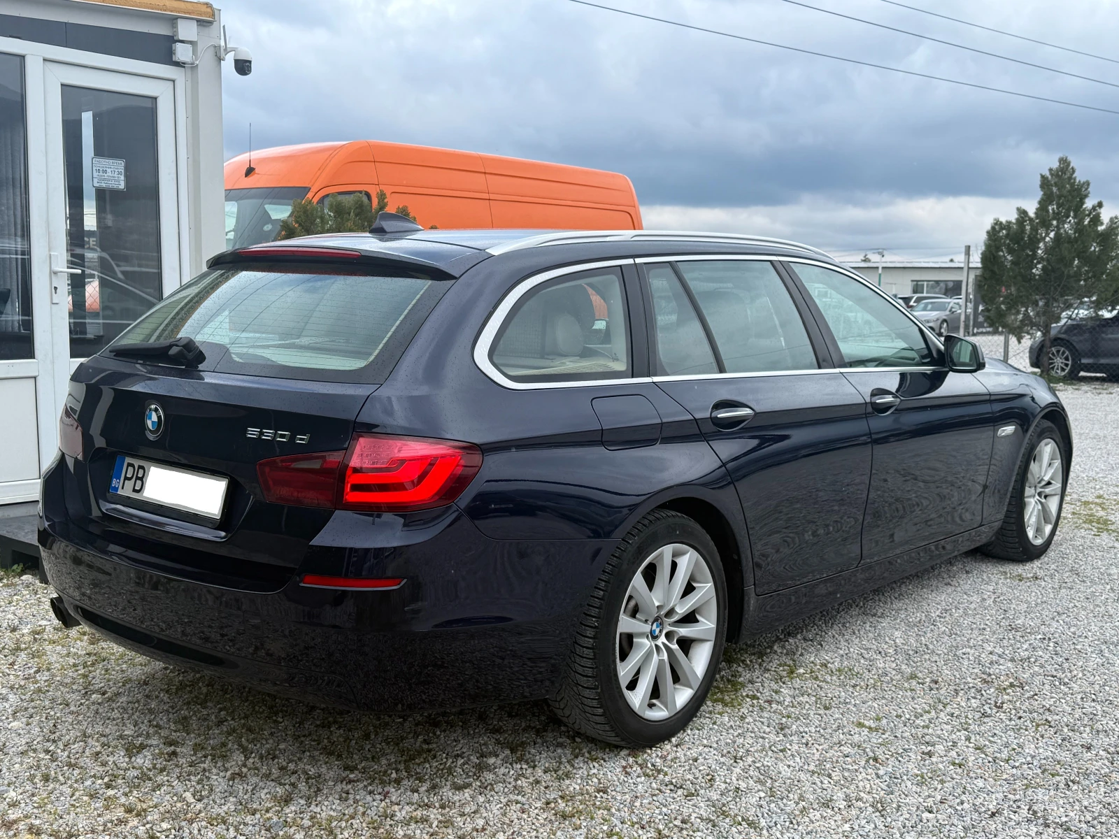 BMW 530 530d Напълно обслужена , снимка 4 - Автомобили и джипове - 54014457